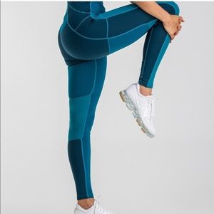 Tonal Block leggings from Gymshark.